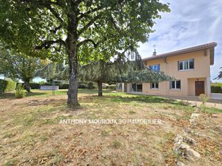 Maison 8 pièces 202 m² · à Saint-Denis-lès-Bourg · 202 m² · 420 000 €