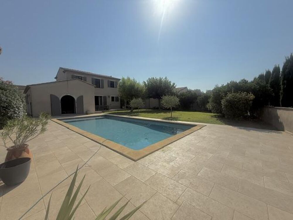 à vendre  Maison Maubec (84660)