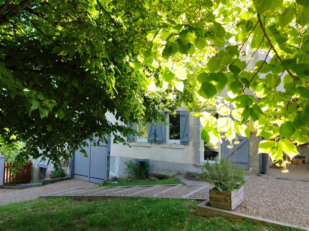 Vente Maison Maison avec dépendance 6 pièces Olliergues