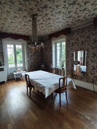  Maison à vendre 8 pièces 221 m²