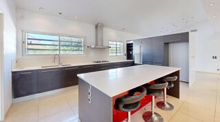  Maison � vendre 5 pi�ces 205 m�