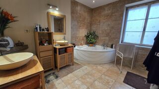  Maison  vendre 7 pices 215 m