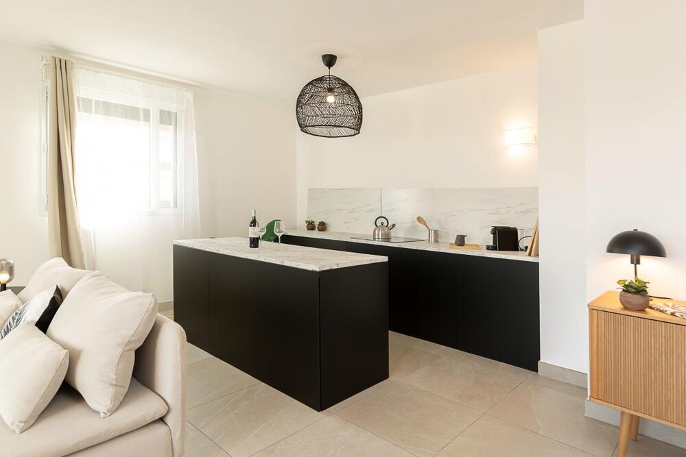 � vendre  Appartement Antibes (06600)