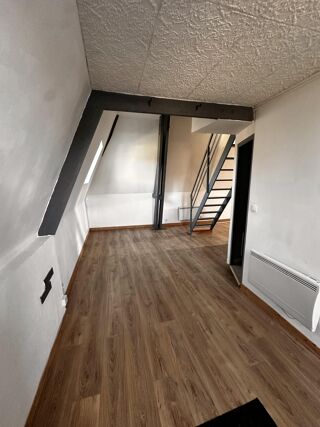  Appartement à louer 3 pièces 67 m²