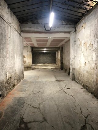  Parking / Garage à vendre 
