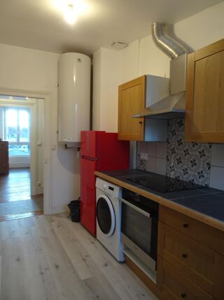  Appartement à louer 3 pièces 48 m²