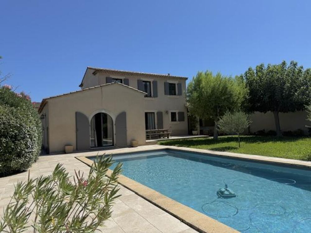 Maison 6 pièces 145 m² · à Maubec · 145 m² · 699 000 €