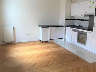  Appartement à louer 3 pièces 69 m²