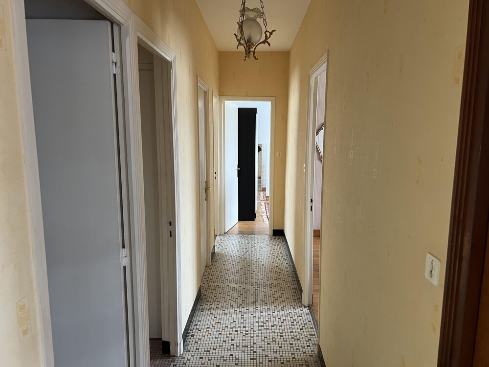 Vente Maison Maison de ville 5 pièces Confolens