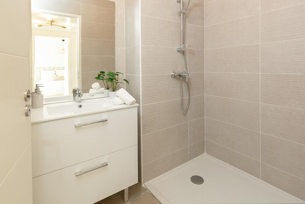 � vendre  Appartement Antibes (06600)