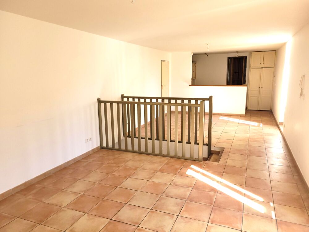 Maison 4 pièces 94 m² · à Rochefort-du-Gard · 94 m² · 210 000 €