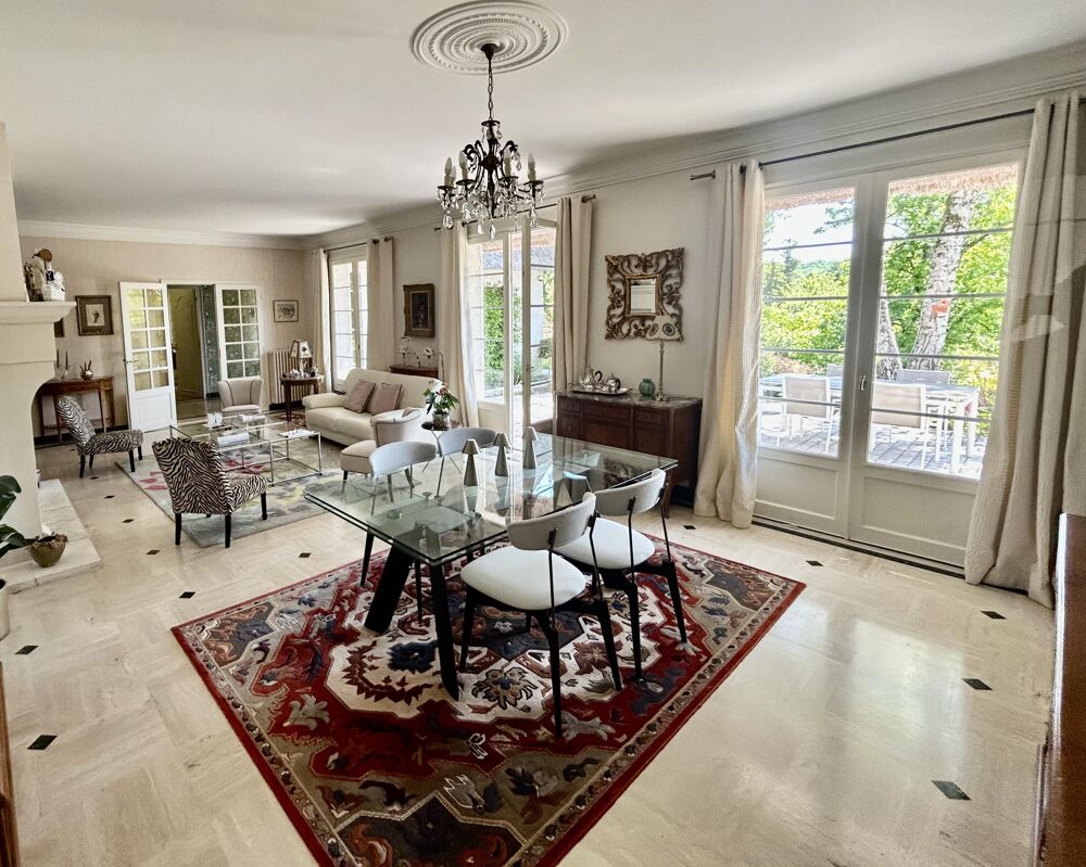 Vente Maison Demeure 11 pièces Luynes