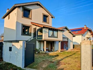  Maison  vendre 4 pices 