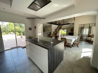  Maison � vendre 6 pi�ces 200 m�