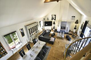  Maison à vendre 7 pièces 242 m²