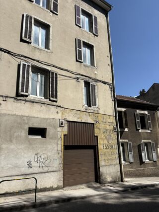  Immeuble à vendre 15 + pièces 340 m² Saint-claude