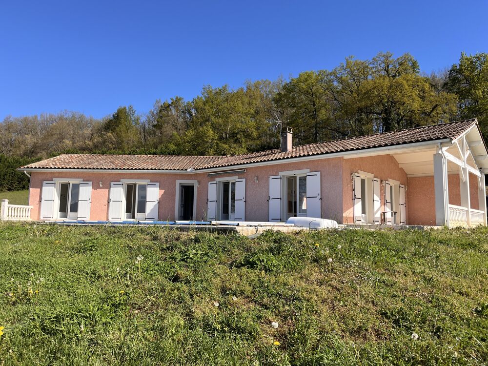 Maison et grand terrain