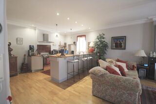  Maison  vendre 10 pices 240 m