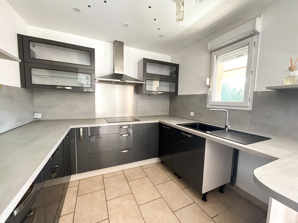 Maison 4 pièces 100 m² · à Villieu-Loyes-Mollon · 100 m² · 299 000 €