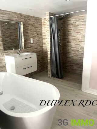  Immeuble à vendre 10 pièces 267 m²