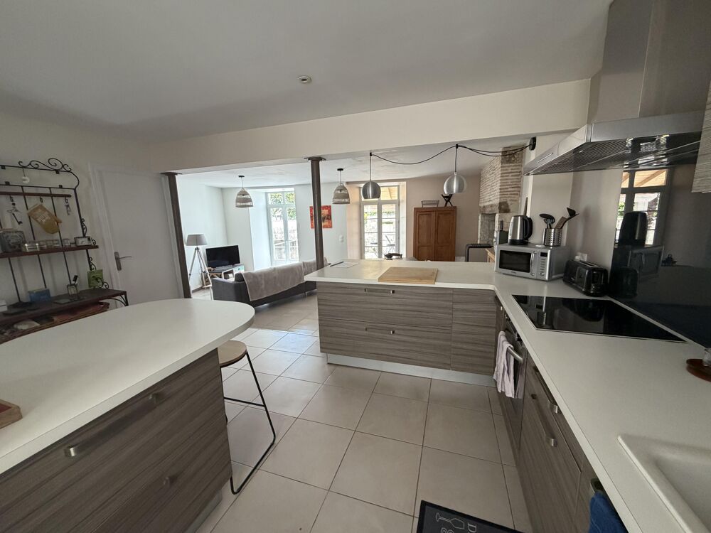 Vente Maison Maison de village 6 pièces Lamontjoie