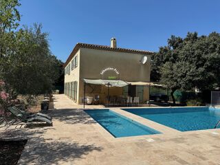  Maison à vendre 9 pièces 235 m²