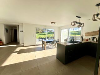  Maison  vendre 4 pices 