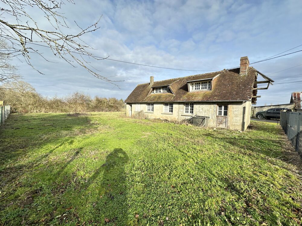 Maison 9 pièces 107 m² · à Les Baux-de-Breteuil · 107 m² · 56 000 €