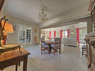  Maison � vendre 8 pi�ces 285 m�