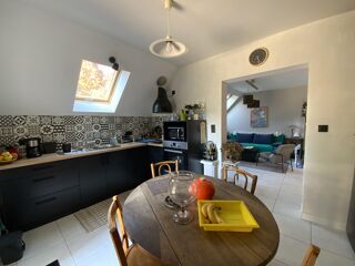  Maison  vendre 7 pices 210 m