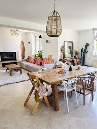 Maison  vendre 12 pices 