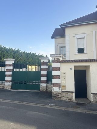  Immeuble à vendre  Montlignon