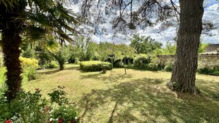  Maison à vendre 15 + pièces 352 m²