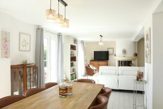  Maison  vendre 8 pices 143 m
