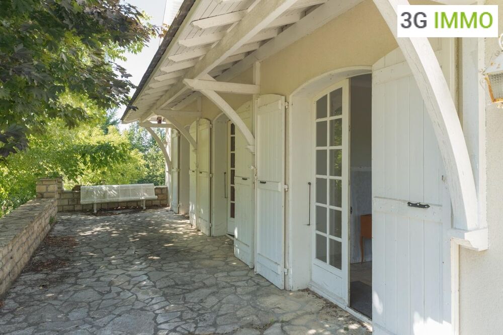 Maison et grand terrain 10 pièces