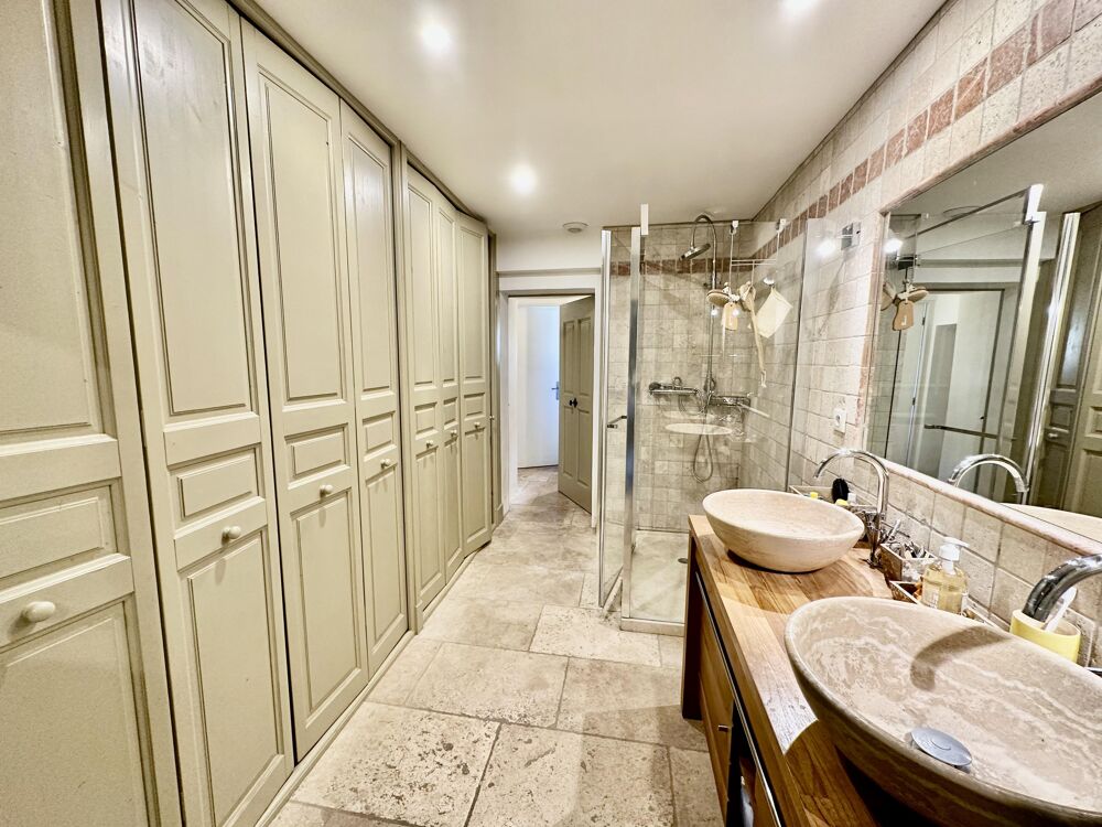 à vendre  Appartement Uzès (30700)