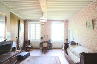  Maison  vendre 7 pices 240 m