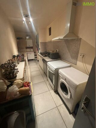  Immeuble � vendre 9 pi�ces 180 m�