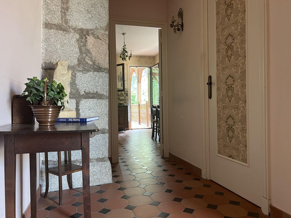 Vente Maison Maison de village 8 pièces Saint-andré-d'apchon