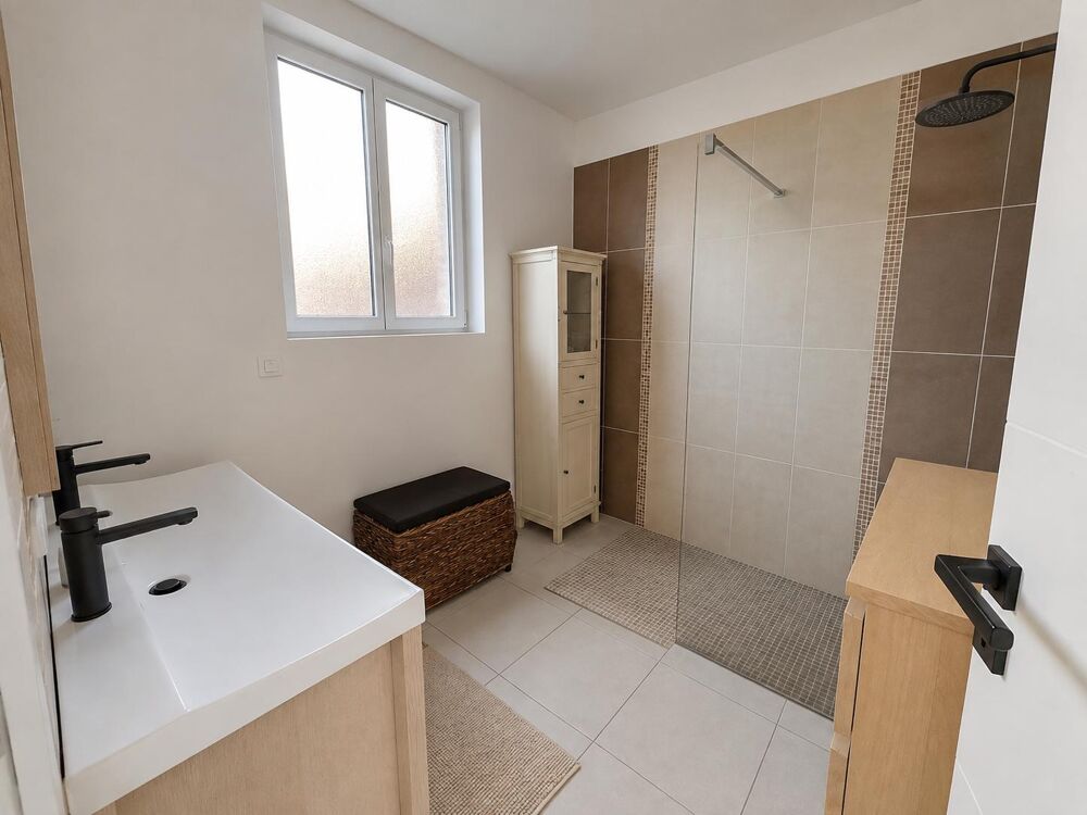 Vente Maison Maison avec dépendance 6 pièces Hangest-en-santerre