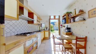  Maison  vendre 8 pices 290 m