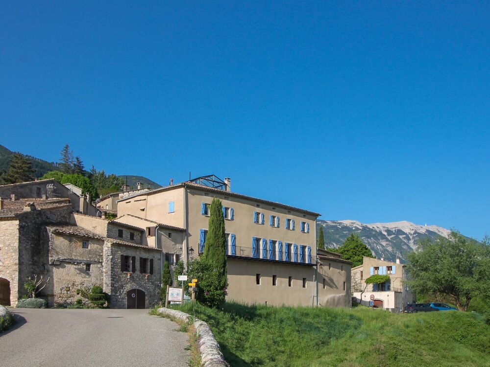 Maison 14 pièces 460 m² · à Savoillan · 460 m² · 768 000 €