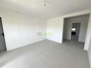  Appartement à louer 4 pièces 67 m²