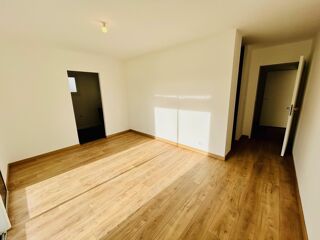  Maison � vendre 143 m� S�vremoine