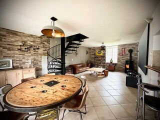  Maison  vendre 6 pices 215 m