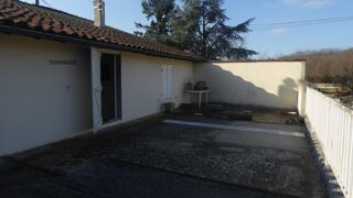  Immeuble � vendre 247 m� Pajay