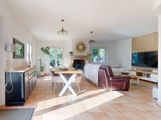  Maison  vendre 5 pices 121 m