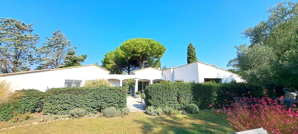 Vente Maison Propriété 8 pièces Saintes-maries-de-la-mer