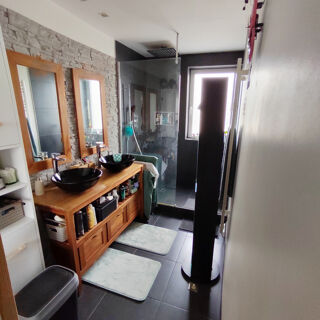  Appartement  vendre 4 pices 