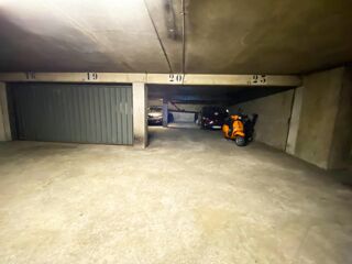  Parking / Garage � vendre  Paris